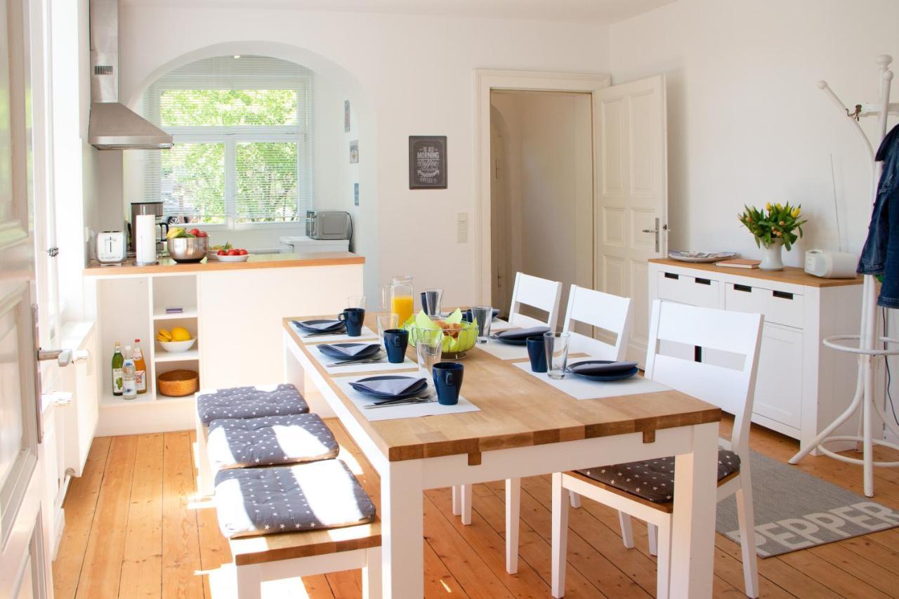 Ferienwohnung Hufelandstern bis 7 Personen - mit E-Ladesäule! Bad Wildungen Exterior foto