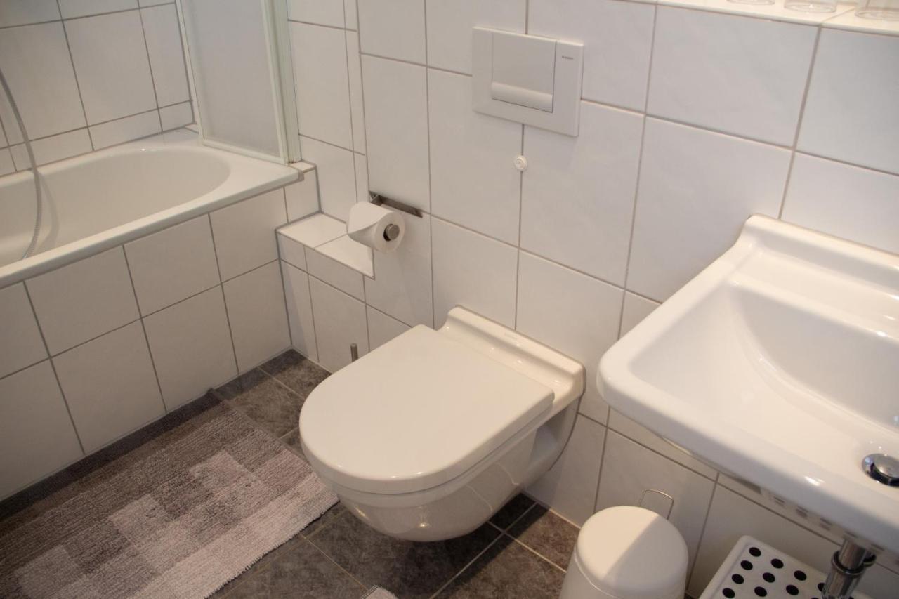 Ferienwohnung Hufelandstern bis 7 Personen - mit E-Ladesäule! Bad Wildungen Exterior foto