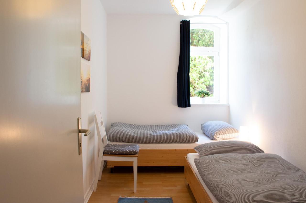 Ferienwohnung Hufelandstern bis 7 Personen - mit E-Ladesäule! Bad Wildungen Exterior foto